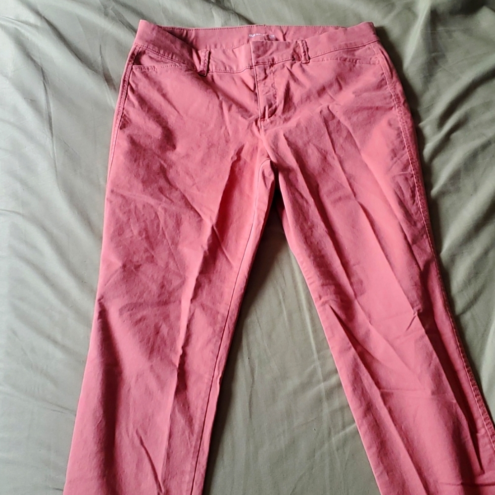 Old Navy mid-rise pixie pants NWOT